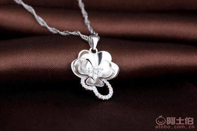 【dwy原創s925純銀項鏈小花朵鑲紅寶石項鏈韓版熱賣項鏈廠家直銷18zxp00027】海豐縣大維亞珠寶首飾商行 - 產品庫