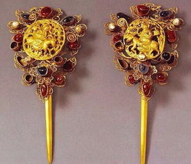 中國古典首飾之美 待佳人青絲綰正,鋪十 堆糖,美好生活研究所