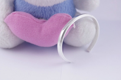 【廠家直銷 高品質百分百925純銀女式卜面C口邊沙紋手鐲】價格,廠家,圖片,手鏈,海豐縣梅隴東泰首飾廠-